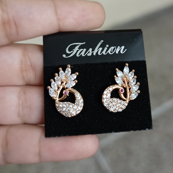 Zirconia peacock studs - Picture 5 of 5